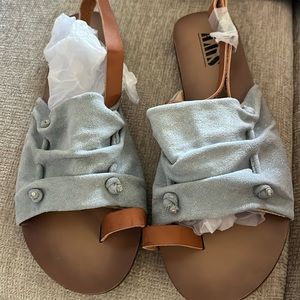 NIB AMS Natalie Sandals